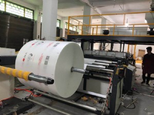 聚乙烯氣泡膜機(jī) 新型全自動高速復(fù)合多層氣泡膜機(jī)組 緩沖PE氣泡膜02