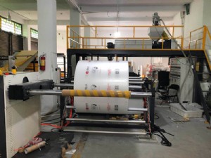聚乙烯氣泡膜機(jī) 新型全自動高速復(fù)合多層氣泡膜機(jī)組 緩沖PE氣泡膜01